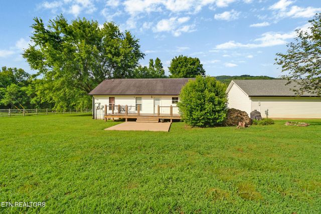 1754 Glenobey Rd, Jamestown, TN 38556