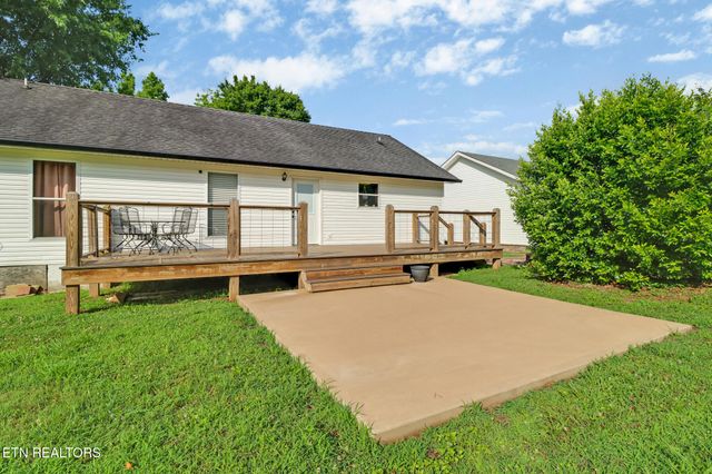 1754 Glenobey Rd, Jamestown, TN 38556