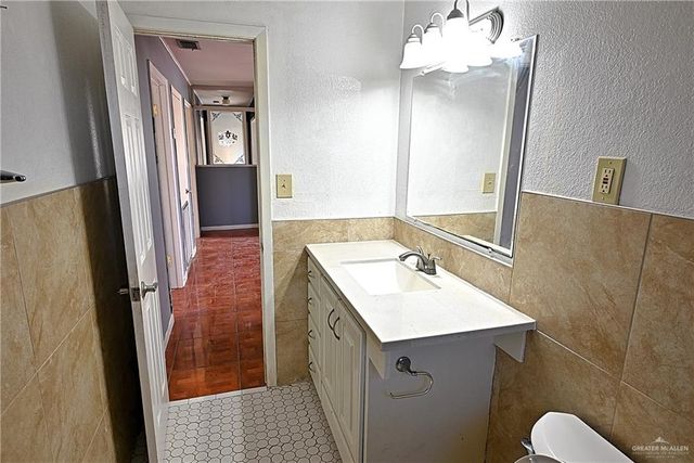 900 N Moorefield Road, Mission, TX 78572