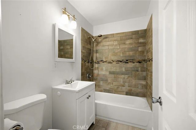 6928 Lubao, Winnetka, CA 91306