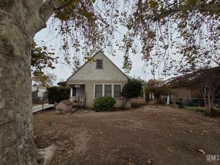 16 Vernal Place, Bakersfield, CA 93304