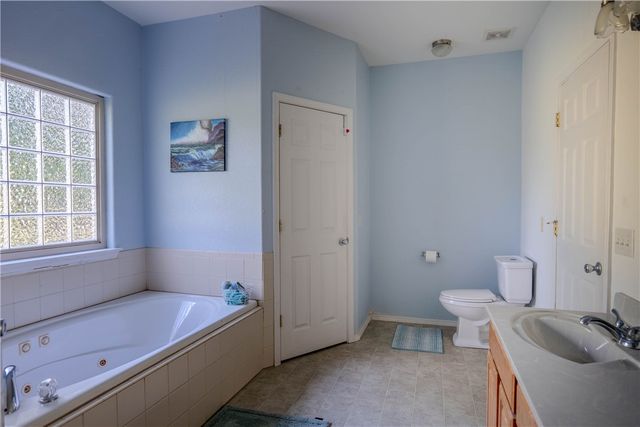 15 Coalburn Circle, Bella Vista, AR 72715