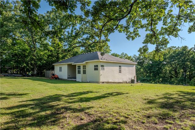 15 Coalburn Circle, Bella Vista, AR 72715