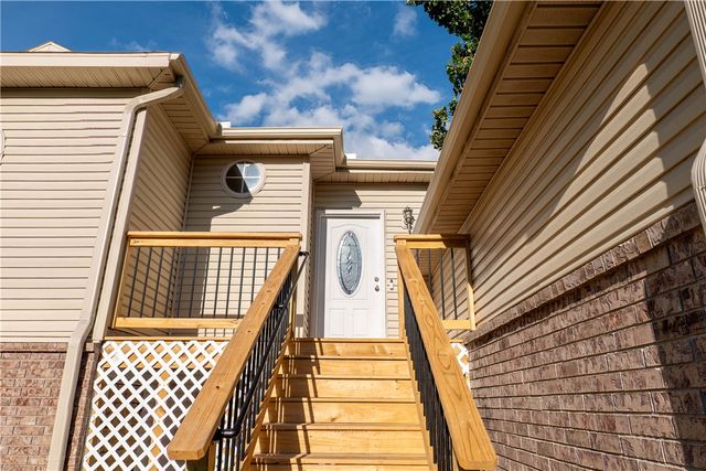 15 Coalburn Circle, Bella Vista, AR 72715