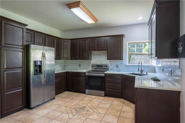 15 Coalburn Circle, Bella Vista, AR 72715