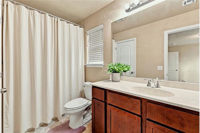 4904 Hunter Boulevard, Oklahoma City, OK 73179