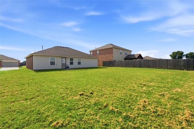 4904 Hunter Boulevard, Oklahoma City, OK 73179