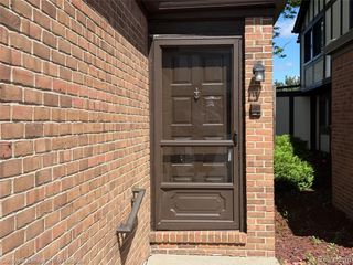 309 Country Club Drive 25, Saint Clair Shores, MI 48082