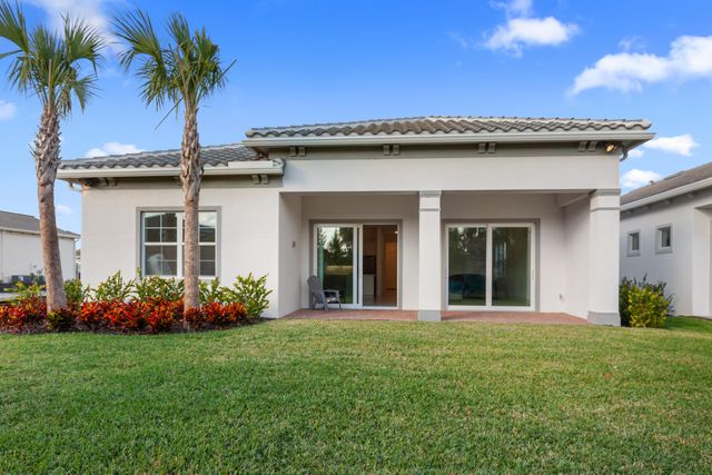 10717 Northbrook Circle, Palm Beach Gardens, FL 33412