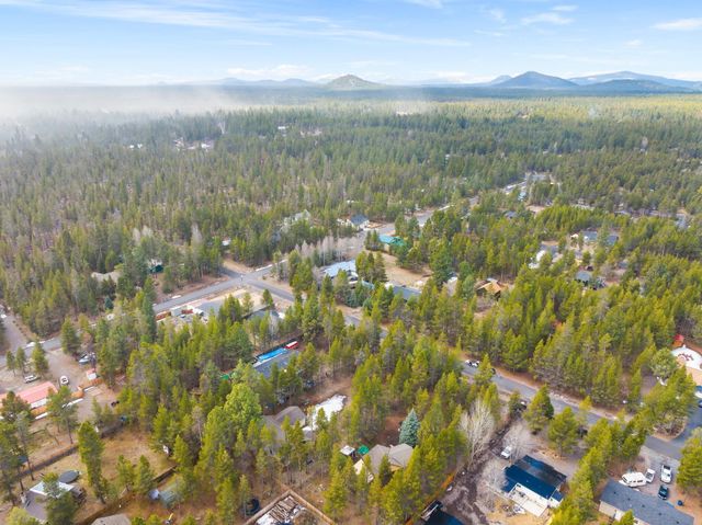 56244 Black Duck Road, Bend, OR 97707