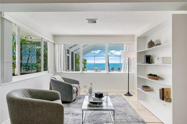 640 S Mashta Dr, Key Biscayne, FL 33149