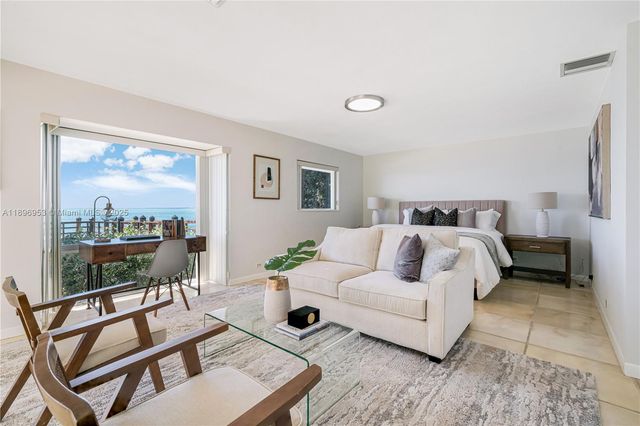 640 S Mashta Dr, Key Biscayne, FL 33149