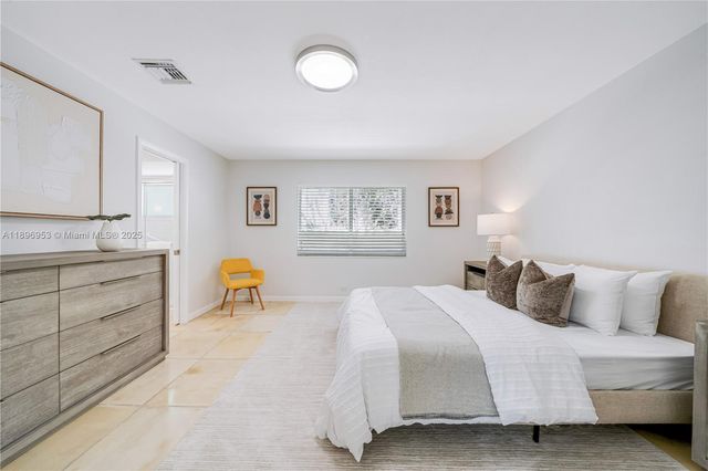 640 S Mashta Dr, Key Biscayne, FL 33149