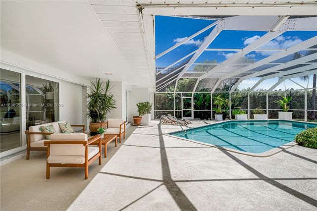 640 S Mashta Dr, Key Biscayne, FL 33149