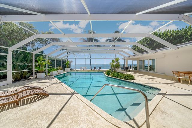 640 S Mashta Dr, Key Biscayne, FL 33149
