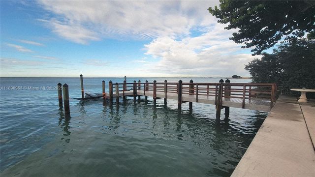 640 S Mashta Dr, Key Biscayne, FL 33149