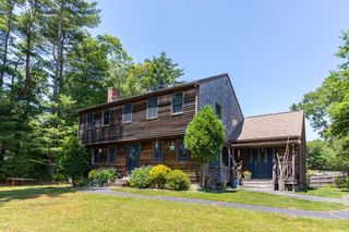 33 Boot Pond Rd, Plymouth, MA 02360