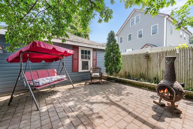 79 Butler Rd, Quincy, MA 02169