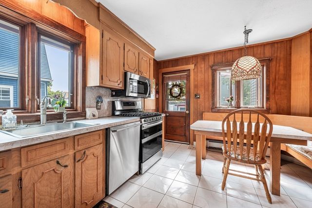 79 Butler Rd, Quincy, MA 02169
