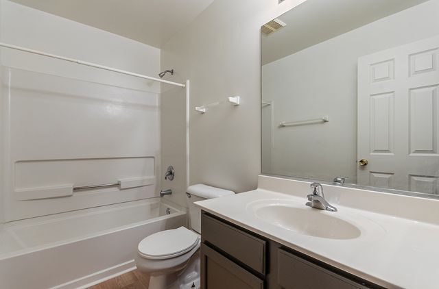 24329 Leski Lane, Plainfield, IL 60585