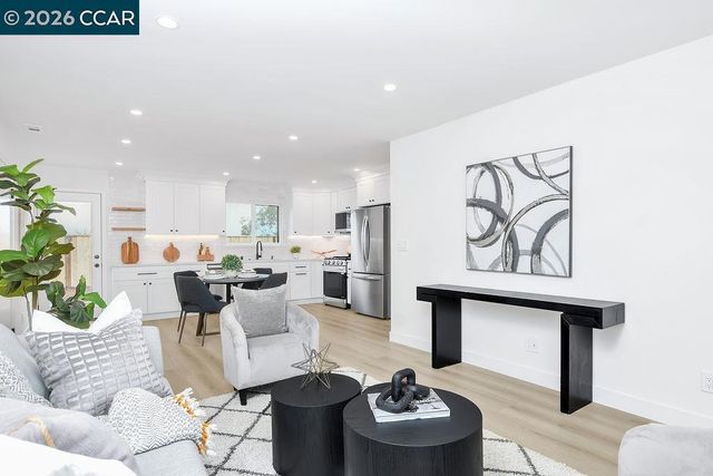 4129 Cabrilho Dr, Martinez, CA 94555