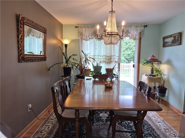 410 Stillwell Circle, Dewitt, NY 13057