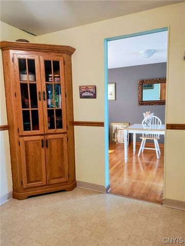 410 Stillwell Circle, Dewitt, NY 13057