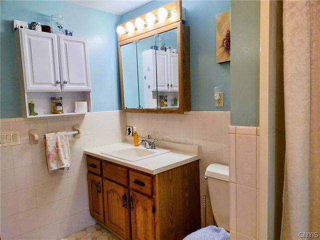410 Stillwell Circle, Dewitt, NY 13057
