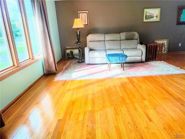 410 Stillwell Circle, Dewitt, NY 13057