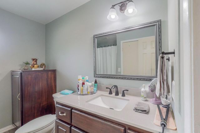 204 Pine Street, Keene, TX 76059