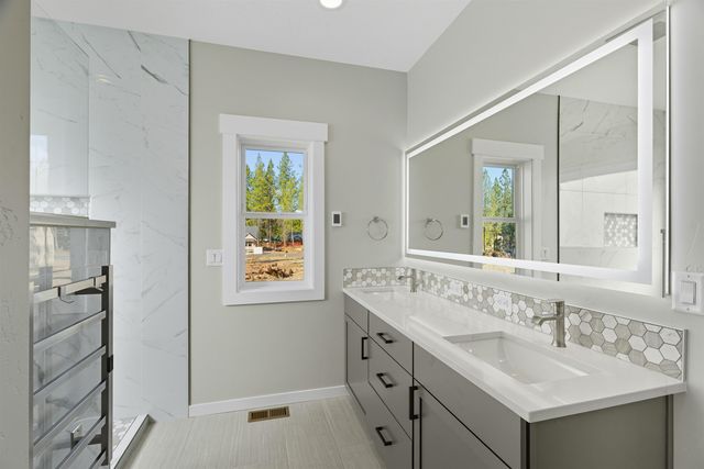 11121 E 28th Ave, Spokane Valley, WA 99206