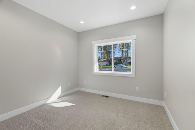 11121 E 28th Ave, Spokane Valley, WA 99206