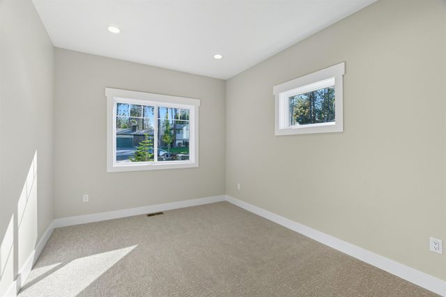 11121 E 28th Ave, Spokane Valley, WA 99206