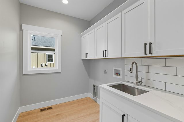 11121 E 28th Ave, Spokane Valley, WA 99206