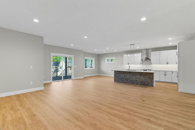 11121 E 28th Ave, Spokane Valley, WA 99206