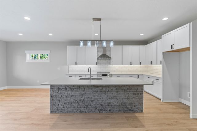 11121 E 28th Ave, Spokane Valley, WA 99206