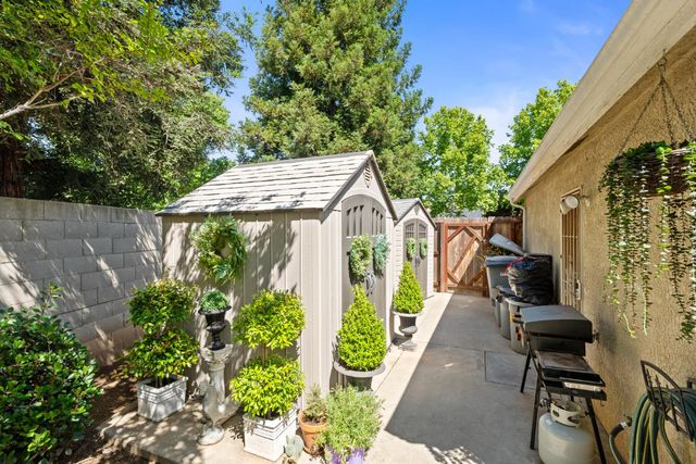 5123 W Browning Avenue, Fresno, CA 93722