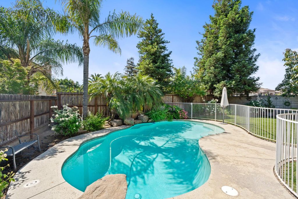 Image 30 of property listing at 5123 W Browning Avenue, Fresno, CA 93722