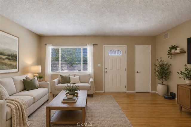 14766 Kingsbury Street, San Fernando, CA 91345