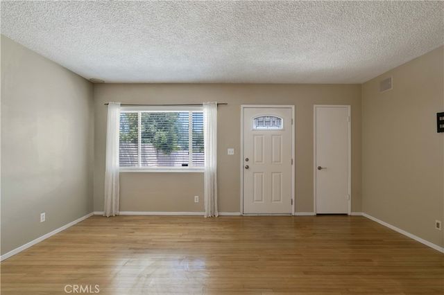 14766 Kingsbury Street, San Fernando, CA 91345