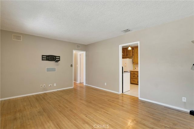 14766 Kingsbury Street, San Fernando, CA 91345