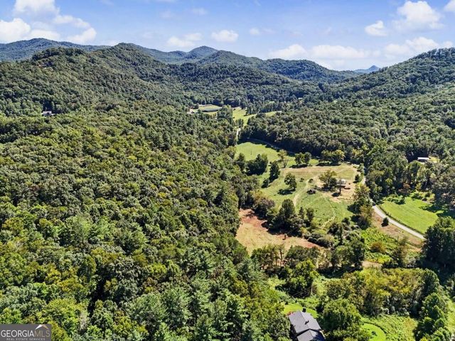 323 Burch Cove Road, Hayesville, NC 28904
