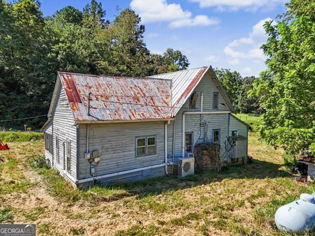 323 Burch Cove Road, Hayesville, NC 28904