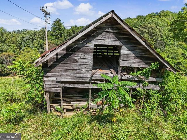 323 Burch Cove Road, Hayesville, NC 28904