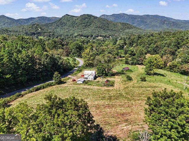 323 Burch Cove Road, Hayesville, NC 28904