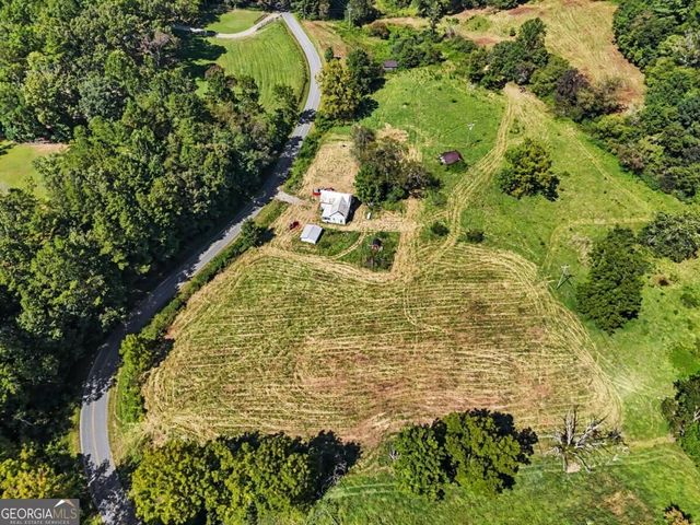 323 Burch Cove Road, Hayesville, NC 28904