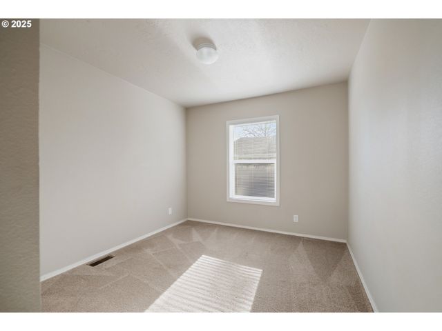 7980 16TH St, Bay City, OR 97107