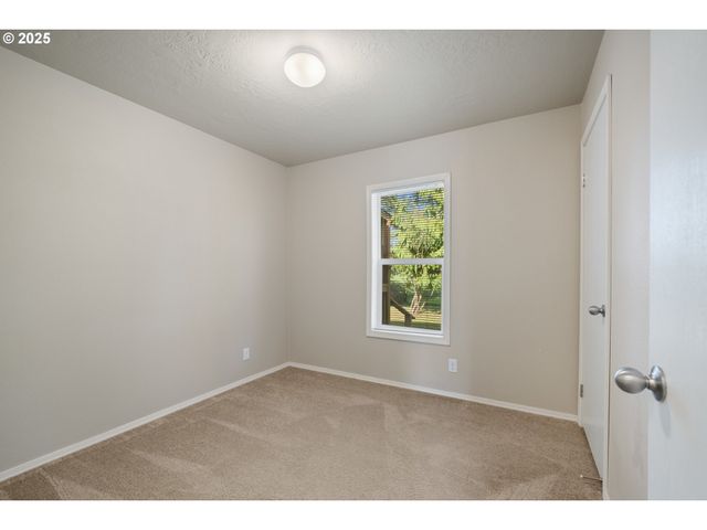 7980 16TH St, Bay City, OR 97107