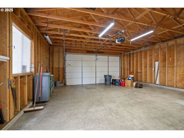 7980 16TH St, Bay City, OR 97107