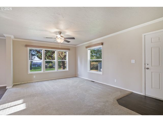 7980 16TH St, Bay City, OR 97107